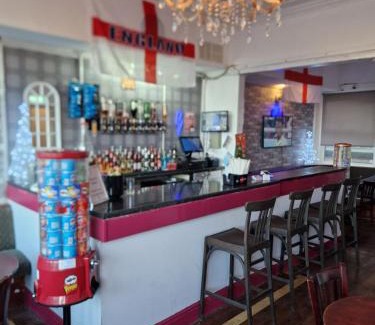 South Shore Hotel | MyRoomz Hollingdales Hotel