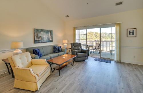 Central Myrtle Beach Apartamento | Myrtle Beach Getaway on Golf Resort with Balcony!