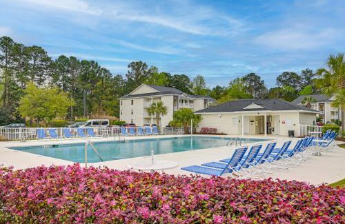 Carolina Forest Apartamento | Myrtle Beach Golf Course Condo with Pool Access!