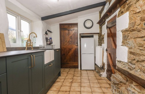Hayle Cabaña | MYRTLE COTTAGE, pet friendly, character holiday cottage in Hayle