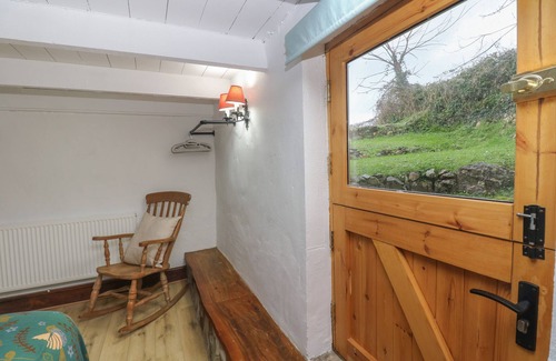 Hayle Cabaña | MYRTLE COTTAGE, pet friendly, character holiday cottage in Hayle