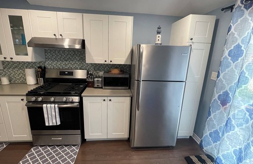 Crystal Beach Cabaña | Myrtle's Paradise: 2BD 1BA Cozy Cottage Minutes to Crystal Beach