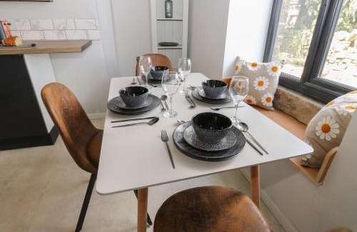 Haworth Casa | Myrtle Vista