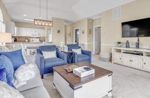 Central Myrtle Beach Casa | Myrtlewood 304-4713 Escape!