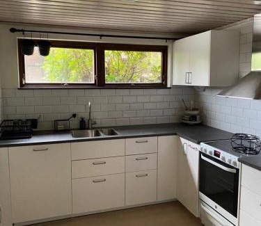 Hovas Apartamento | Mysig lägenhet med villakänsla