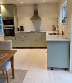 Bergshamra Casa | Mysig stuga med sjöutsikt