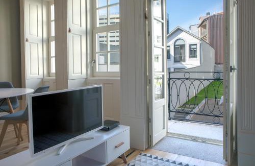 Centro / Baixa Casa | MyStay Porto Bolhão - Pool & Garden