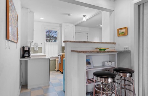 Mystic - New London Casa | Mystic Bungalow. Downtown Mystic