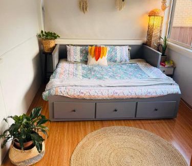 Wentworthville Casa | Mystic Gardens with private entrance and bathroom