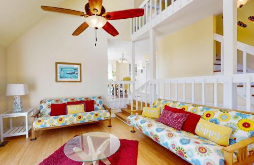 Emerald Isle Casa | Mystic Heights