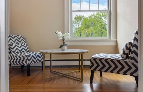 Mystic - New London Casa | Mystic in the Summer & Fall - Renting Weekly & Monthly