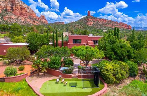 West Sedona Casa | Mystic Sunset by AvantStay Thunder Mountain View Pool Driving Range Casita