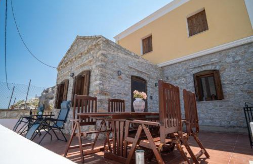 Pedi Casa | Mythos House - Seaside Retreat in Pedi