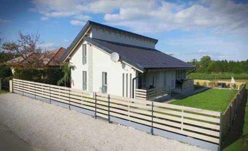 Balatonbereny Apartamento | Nádirigó Apartman Balatonberény