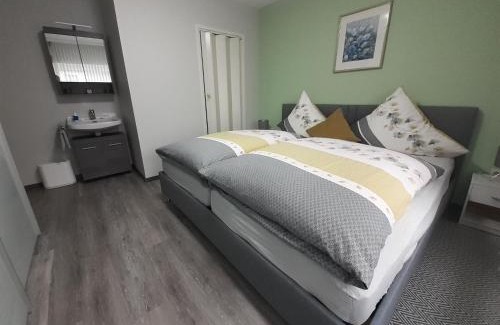 Quiddelbach Casa | Nähe Nürburgring in Quiddelbach, Gästezimmer mit Lounge
