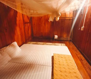 Quang Uyen Chalet De Esquí | Nùng An homestay-Nùng ethnic group