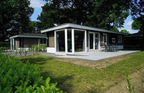 Susteren Casa | Chalet with 2 bedrooms and a terrace