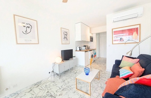 Les Baumettes Apartamento | N&J - LIFESTYLE - Balcony - Modern