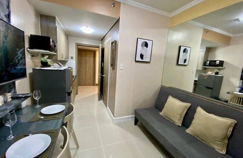 Highway Hills Condominio | 1 BR Fully Furnished Condo in Mandaluyong with Pool and Parking - Fame 1 2021