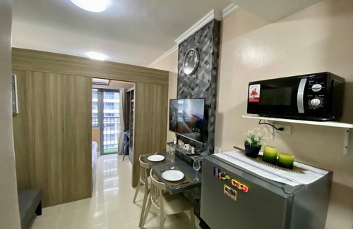 Highway Hills Condominio | 1 BR Fully Furnished Condo in Mandaluyong with Pool and Parking - Fame 1 2021