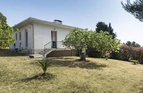 Villaggio Taunus Apartamento | N122 - Numana, delightful single villa with garden
