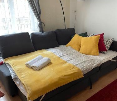Nepszinhaz negyed Apartamento | N16-Spacey, modern family flat for 5
