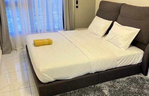 Taman Midah Apartamento | N4 3 Bed Room 4 bed 1 parking Karaoke big TV kids play room Duplax unit 9pax