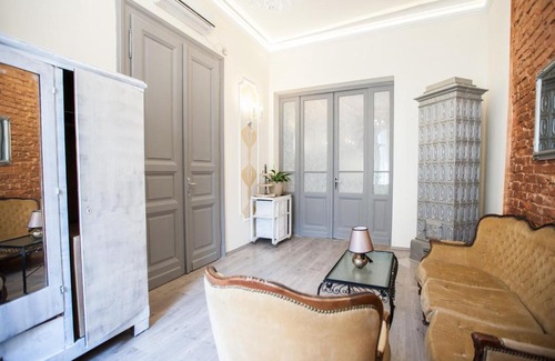 Nepszinhaz negyed Apartamento | N42 by Small Home Budapest