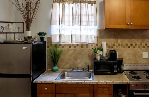 Nassau Apartamento | Studio Unit - Close to Beaches, Local Attractions, Restaurants & US Embassy