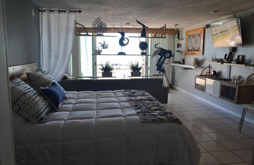 Cabezas Apartamento | NAÜTIK, Ocean Front! Great view