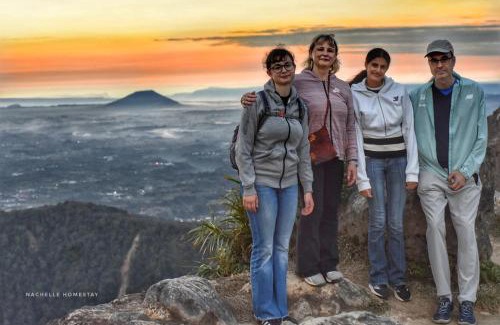 Berastagi Cama Y Desayuno | Nachelle Homestay