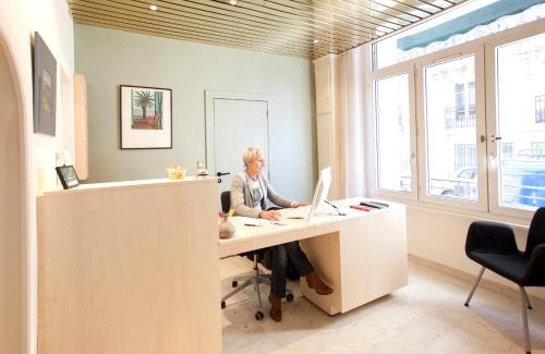 Pere Lachaise Hotel | Nadaud Hotel
