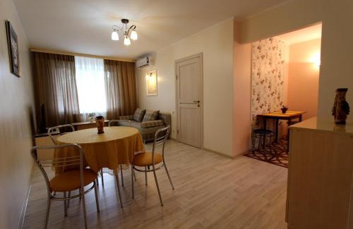 Almaty Apartamento | Nadezhda Apartments on the Nauryzbai Batyr 63