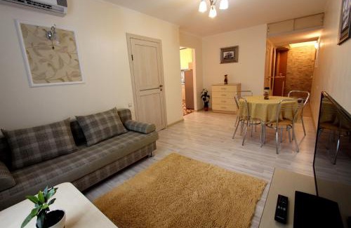 Almaty Apartamento | Nadezhda Apartments on the Nauryzbai Batyr 63