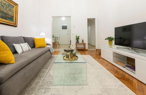 Kypseli Apartamento | Nadia’s Boutique Apartment, Athens