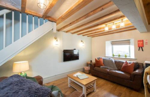 Crowdecote Casa | Nadin Cottage
