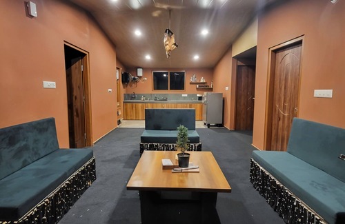 Naggar Cabaña | Naggar Studio- 3BHK Homestay by Homeyhuts
