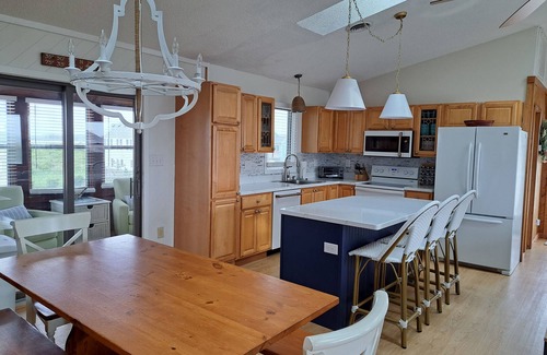 South Nags Head Casa | Nags Head, vista al mar, pasos de la playa, jacuzzi, COMIDA COMPLETA