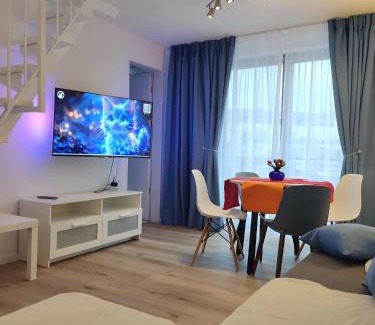Schoenefeld Apartamento | Nahe Airport Berlin Maisonette