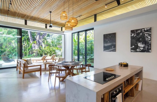 Playa Hermosa Cóbano Villa | Naia Retreat private Pools /Walking Distance to the Beach
