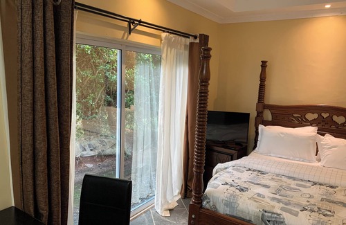 Syokimau Cama Y Desayuno | Nairobi Inn