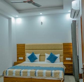 Tapovan Hotel | Nakshtara Cafe & Resort