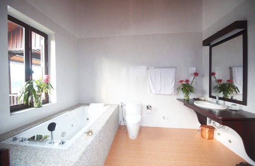 Pak Ou Hotel | Nam Ou Riverside Hotel & Resort