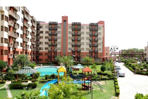 Vrindavan Apartamento | Namah 2BHK Resort Homestay with Kitchen-4 Mins from Prem mandir