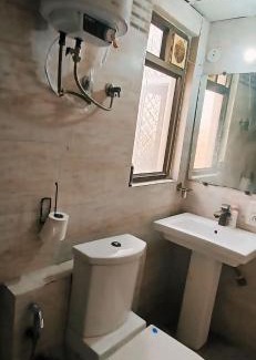 Vrindavan Apartamento | NAMAH RESORT HOMESTAY with KITCHEN Near PREM MANDIR
