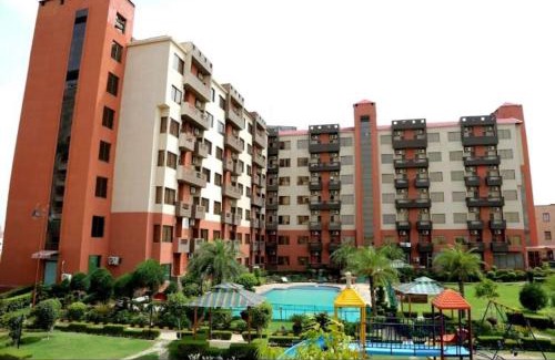 Vrindavan Apartamento | NAMAH RESORT HOMESTAY with KITCHEN Near PREM MANDIR