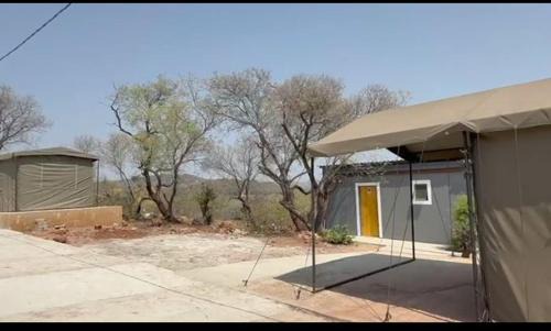 Moses Kotane Otro | Namamaoto Cubes Resort