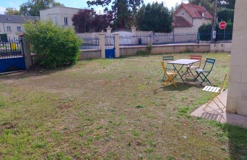 Moussais-la-Bataille Apartamento | Namasté 'Au vieux Poitiers' 1 rue Pierre Semard 86530