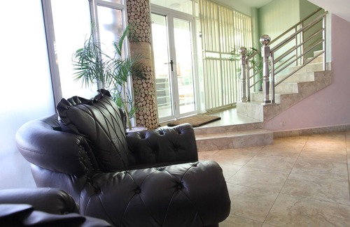 Kampala Hotel | Namayiba Park Hotel