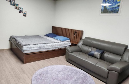 Mulgol Casa | Namhae German Village Hercules Pension